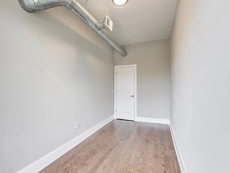 1429 W Grand Ave #3F — Photo 21