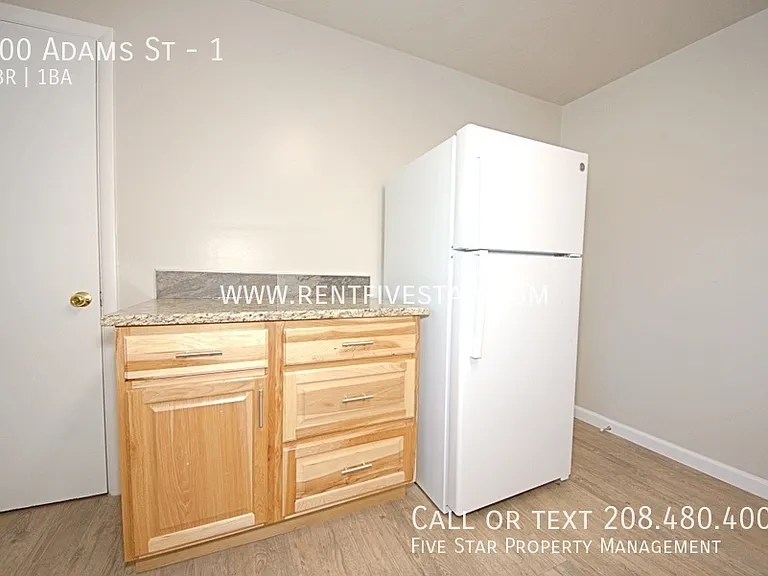 300 Adams St #1 — Photo 6