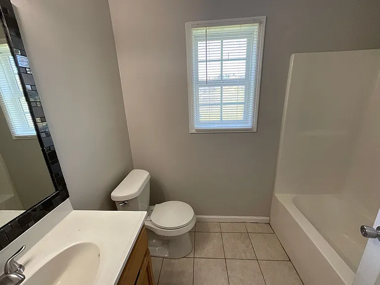 271-273 Wax Rd SE #275 — Photo 6