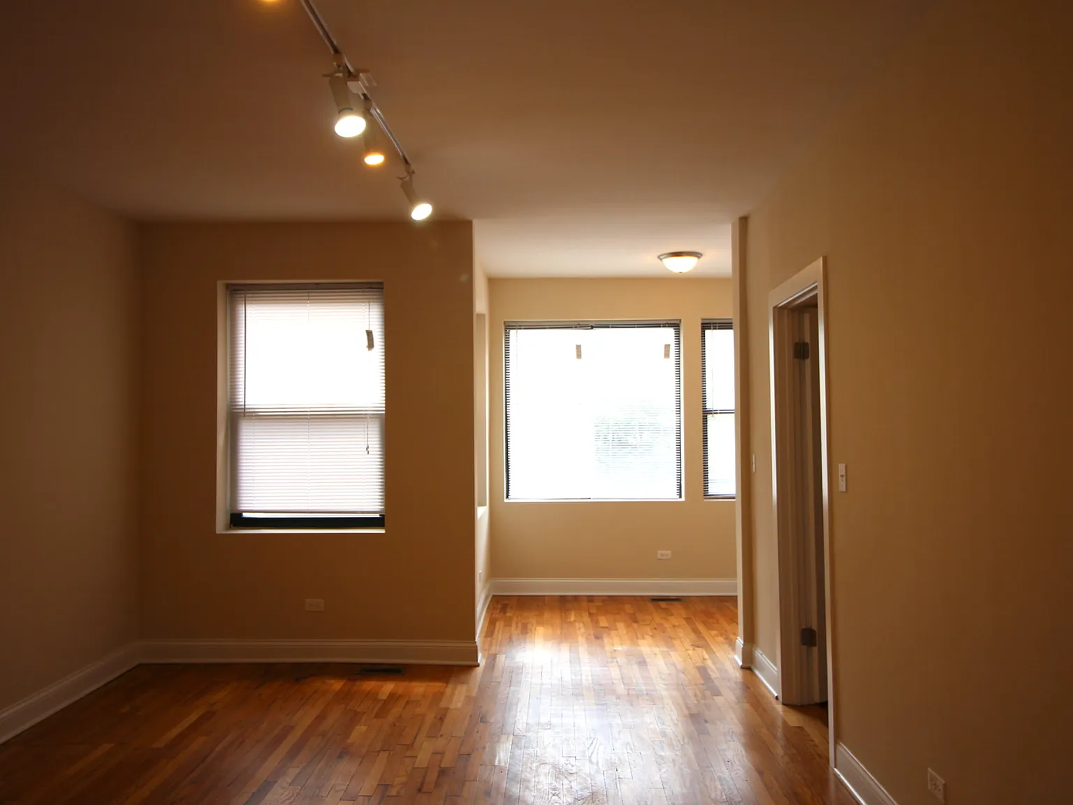 4 bed, 1500 sqft, $2,900 — Photo 1