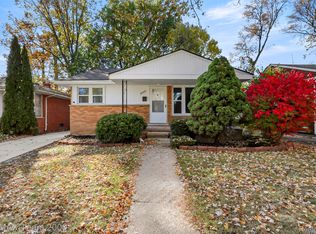 20602 Kenmore Ave, Harper Woods, MI 48225