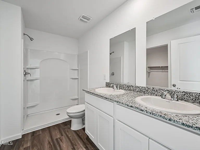 1845 Yance Dr — Photo 15