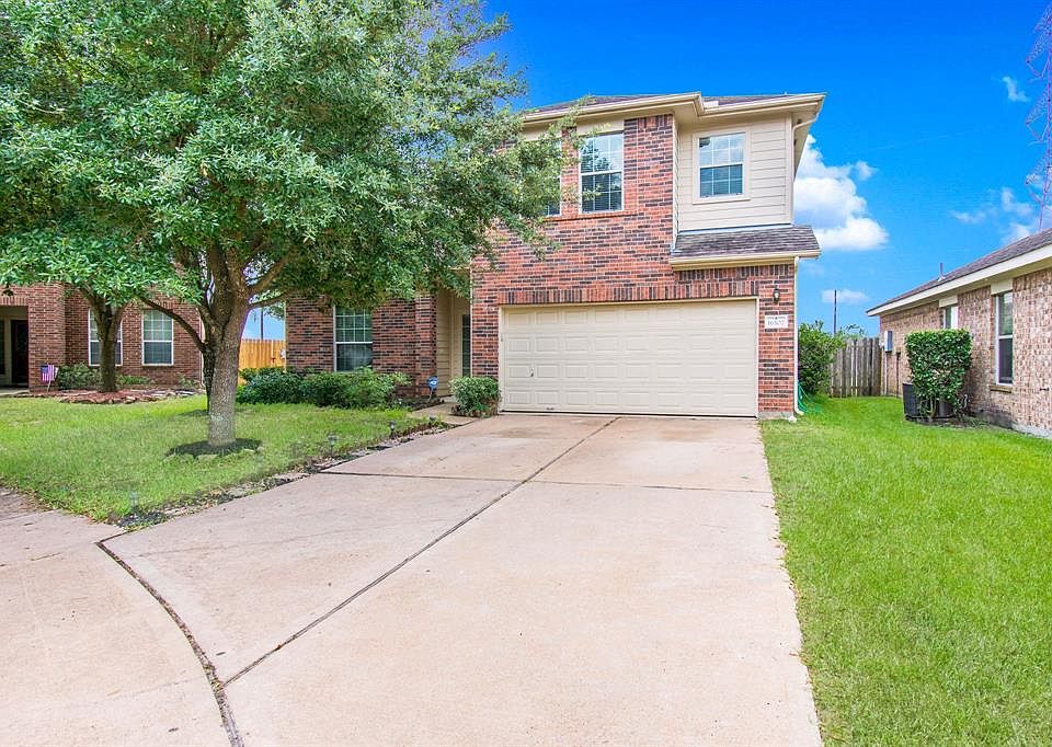 1st image of 16507 Shorewood Lakes Dr