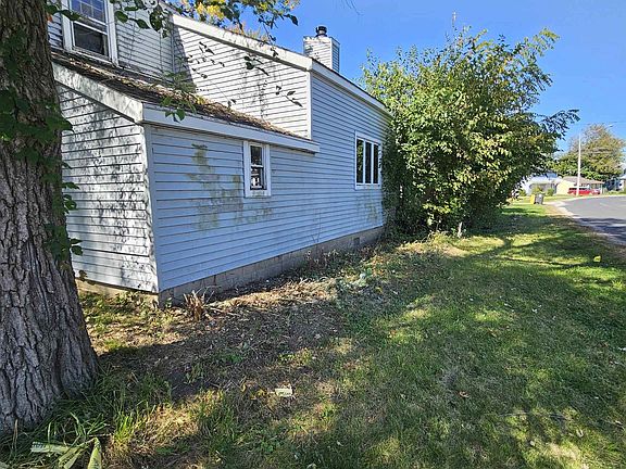 5th image of 3102 McArthur Dr