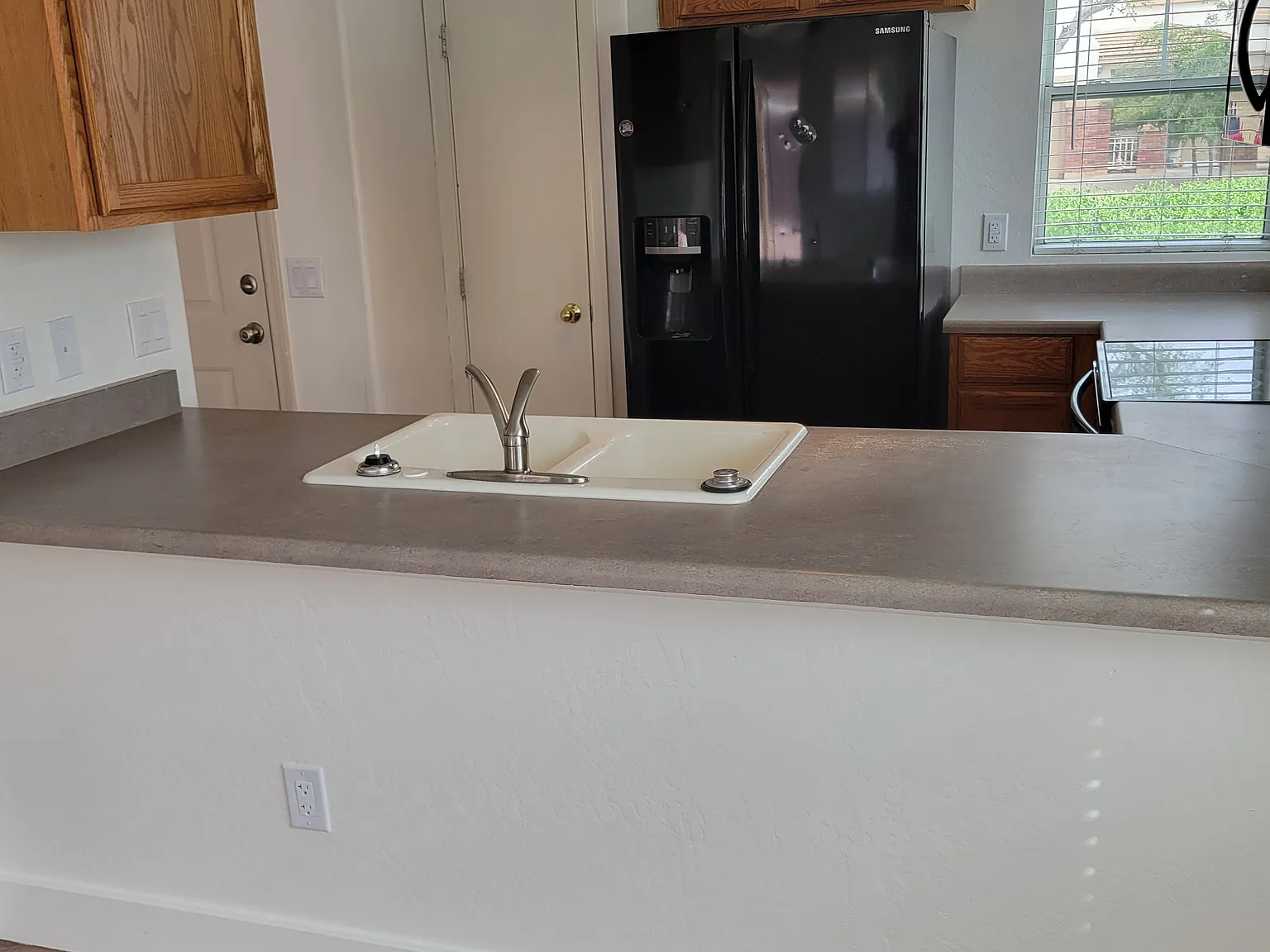 2 bed, 1285 sqft, $1,875 — Photo 4