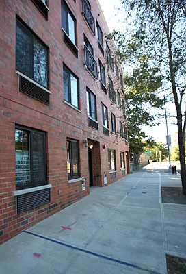 Rented by EXIT Realty Premium | media 10