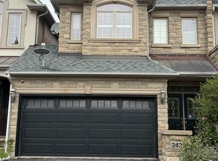 2429 Presquile Dr, Oakville, ON L6H 0B8