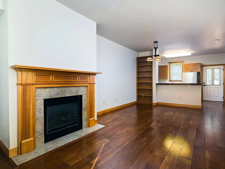 Pacific Pointe — Photo 18