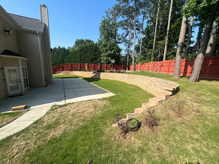 1970 Embassy Walk Ln — Photo 27