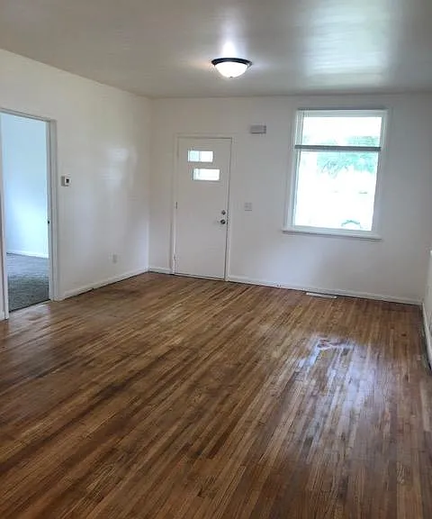 525 W Dakota Ave — Photo 12