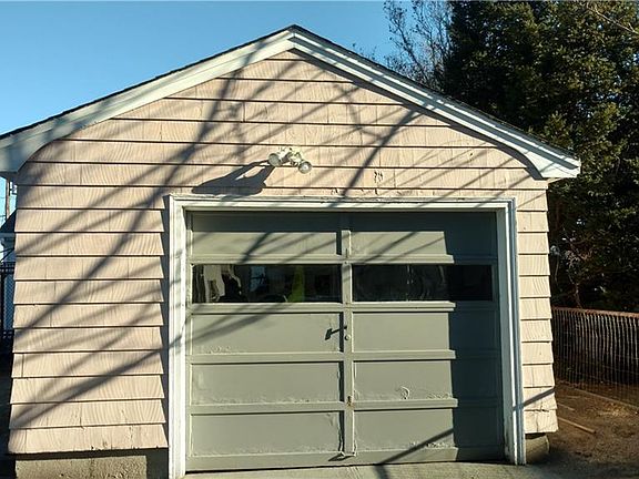 4th image of 6 Cora Ave