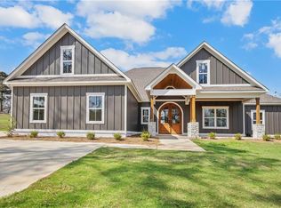 1065 Lee Road 315 Rd, Smiths Station, AL 36877