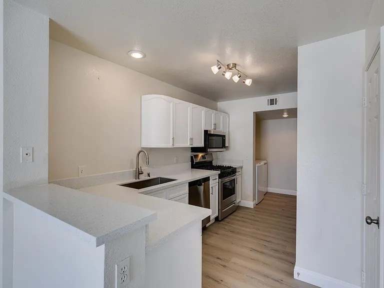 8476 Indigo Sky Ave — Photo 20