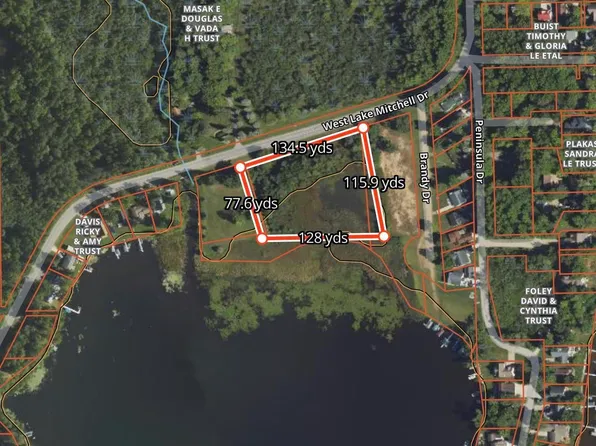 0 W Lake Mitchell Dr, Cadillac, MI 49601