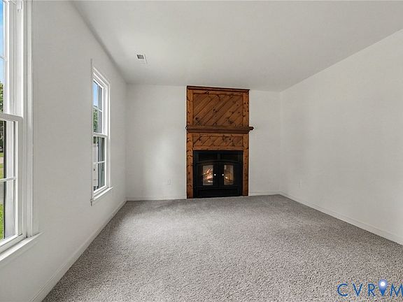 4th image of 10643 Genlou Rd