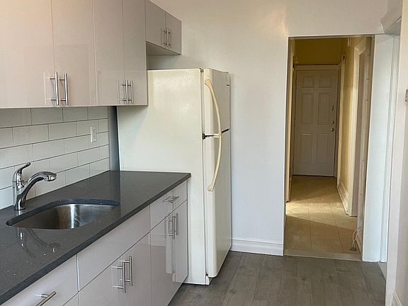 2nd image of 565 Westside Ave Floor 2