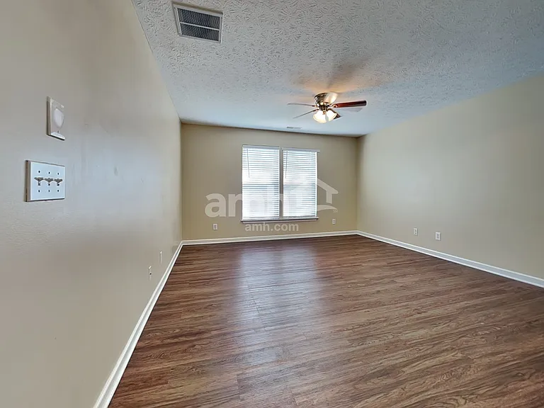 1425 Windstar Ct — Photo 11
