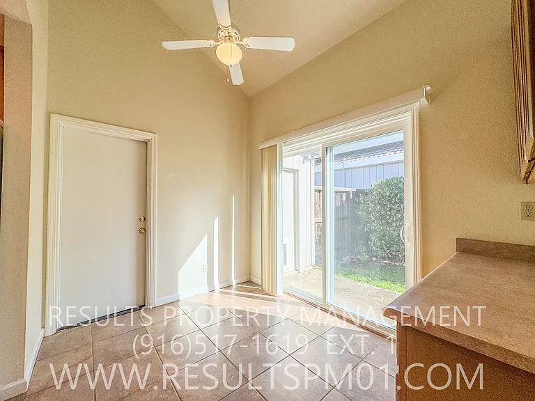3546 Willard Way — Photo 24
