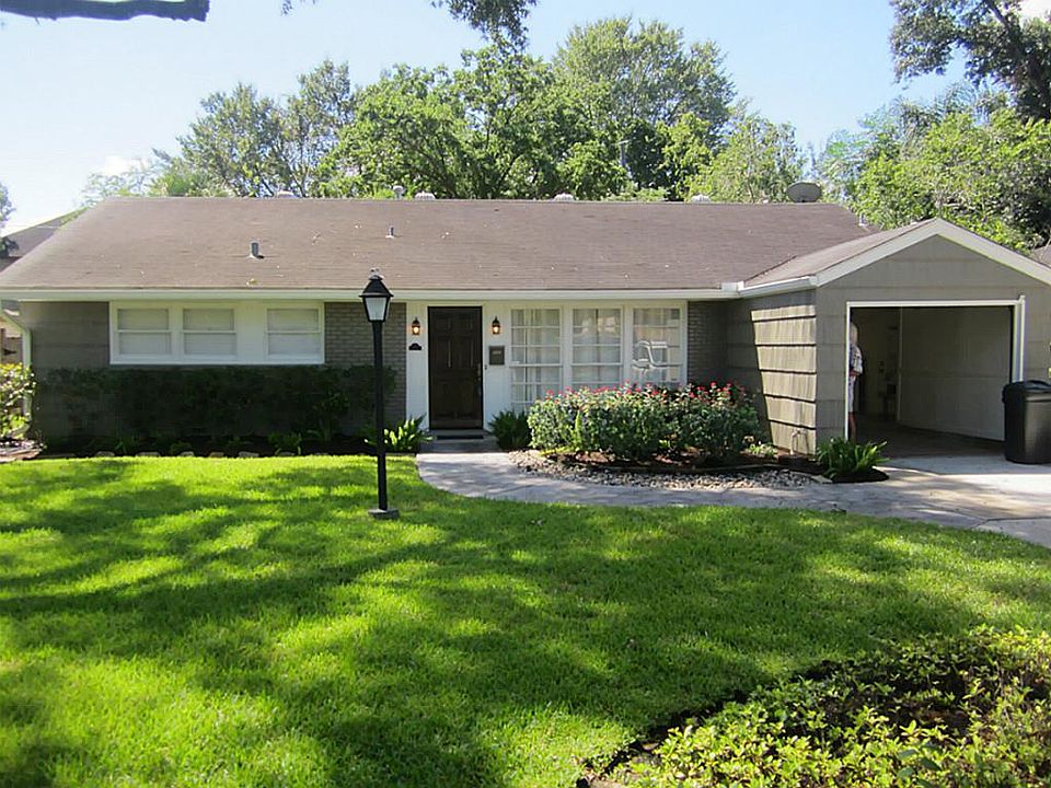 1st image of 4627 Cedar Oaks