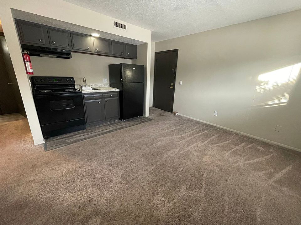 1st image of 2820 Eldora Dr #2845-01