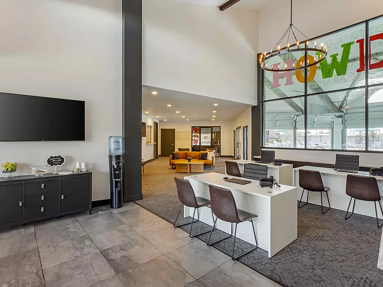 Leasing Office