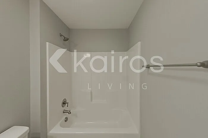 3709 Oak Leaf Way #D — Photo 12