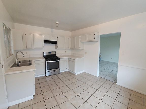 2nd image of 3319 1/2 Delta St