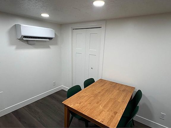 Unit Photo