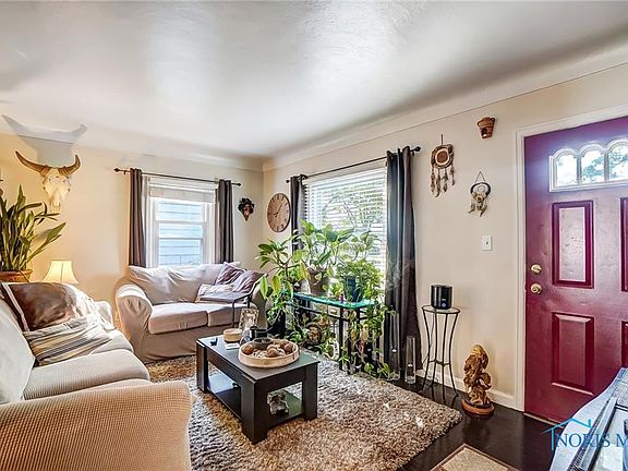 4th image of 4536 Vermaas Ave
