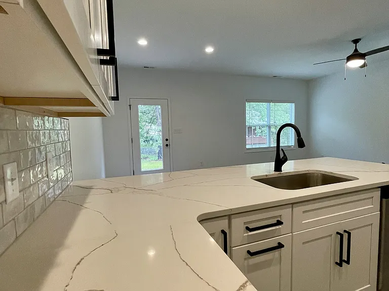 137 Independence Ln — Photo 7