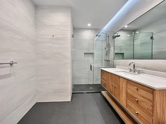 Rented by Dallien Realty Limited Liability Company | media 19