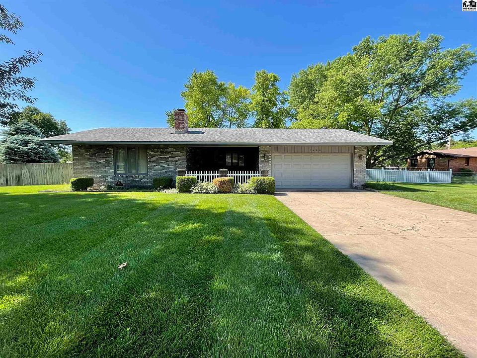 1st image of 2400 Canterbury Dr