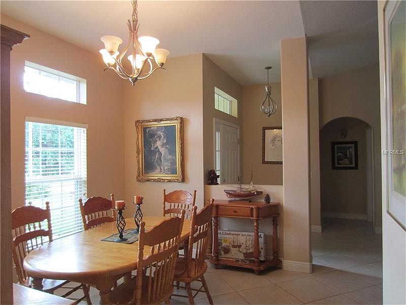 2nd image of 2460 Colonade Ln
