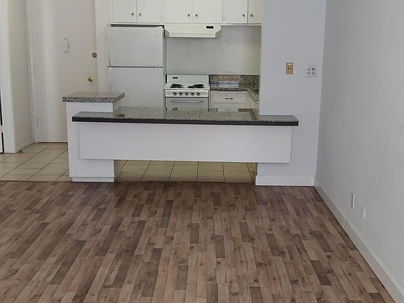 3rd image of 321 S Willaman Dr #206