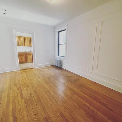 Rented by MQ Realty LLC | media 6