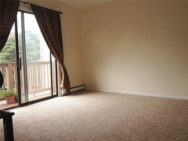 60 Lawn Ave #24 — Photo 5