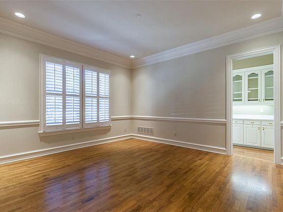 4th image of 1525 Bonham Ct