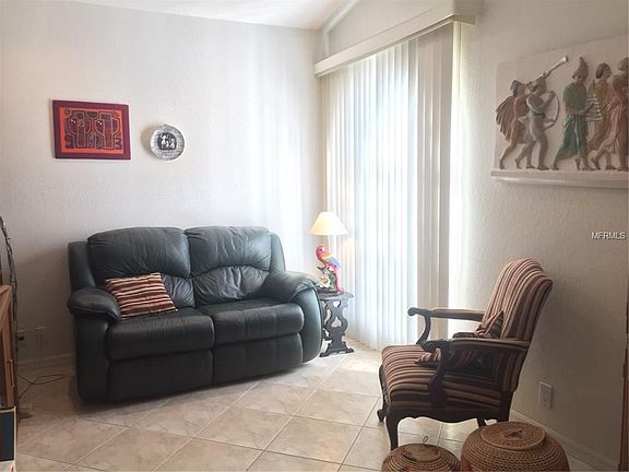5th image of 4358 Beekman Pl #110