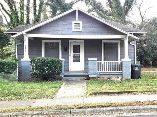 2360 N Patterson Ave, Winston Salem, NC 27105