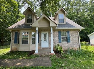 574 Garnet Dr, Clarksville, TN 37042