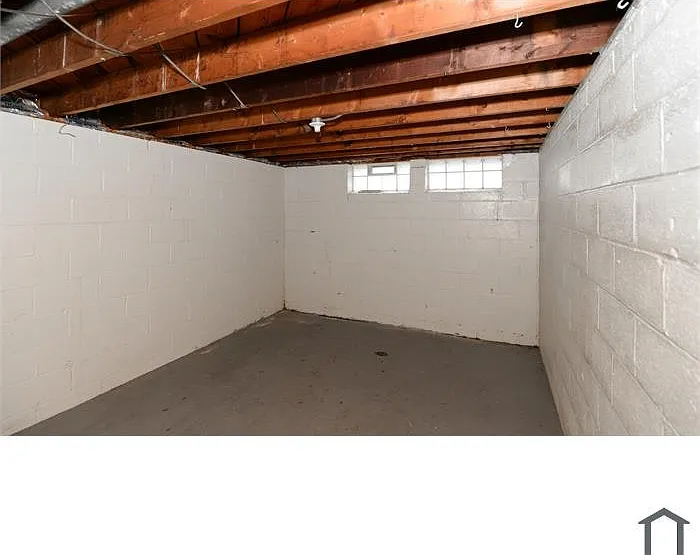 12328 Grannis Rd — Photo 5