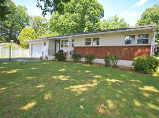 1205 Lakeview Dr, Lynchburg, VA 24502