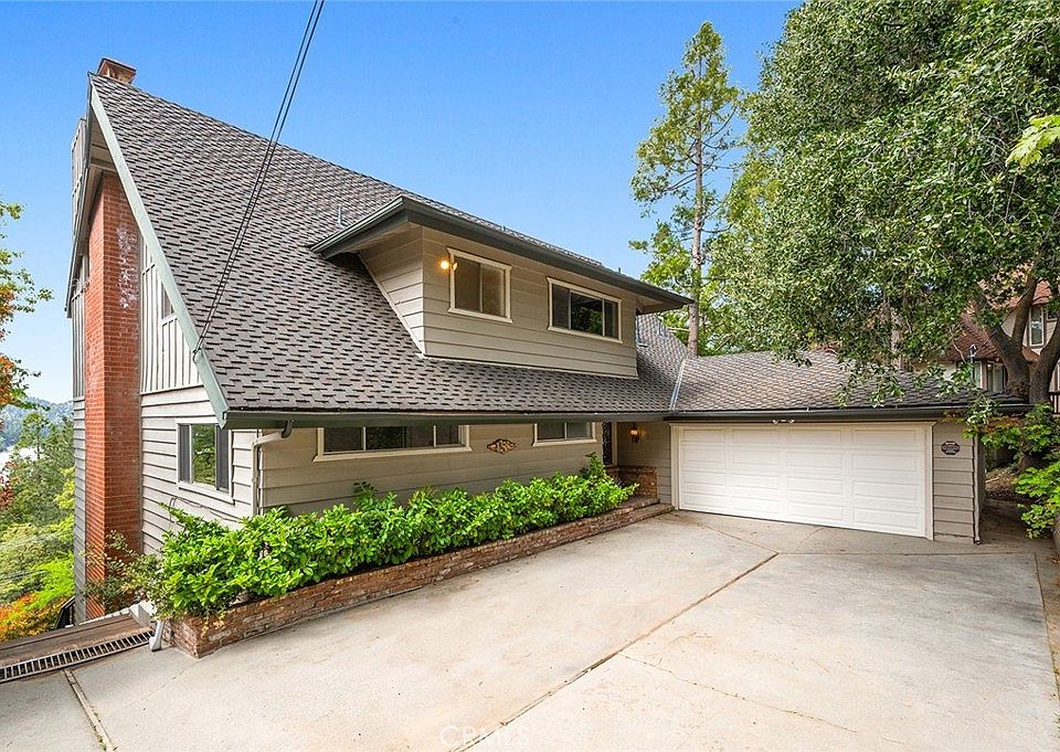 1st image of 1258 Yosemite Dr