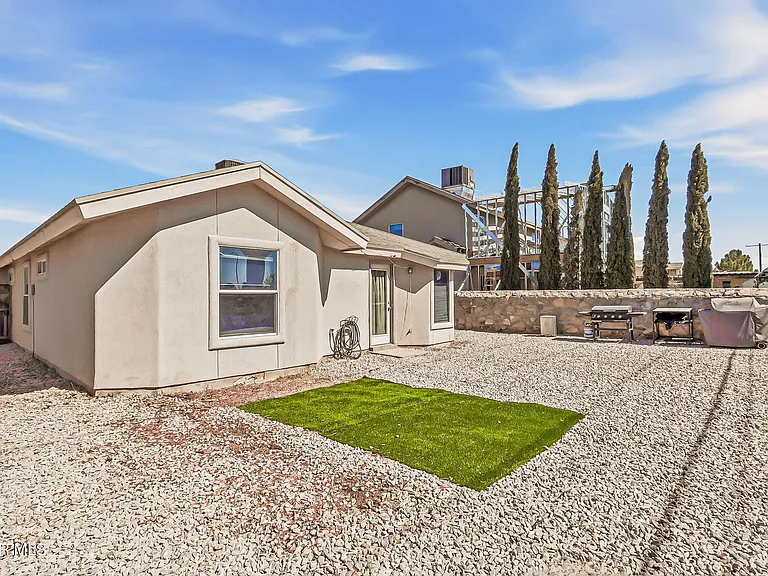 12928 Alfredo Apodaca — Photo 36