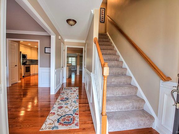 3rd image of 6118 Sailors Creek Dr