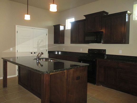 C:\Users\LisaMarie\Pictures\14425 Briarcliff-Okc\IMG_2155_09