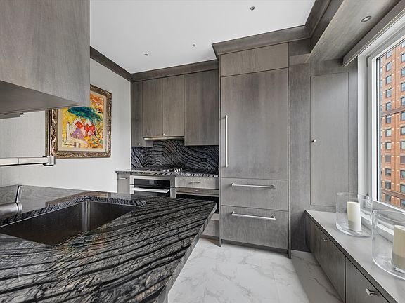 3rd image of 150 W 56th St APT 3402