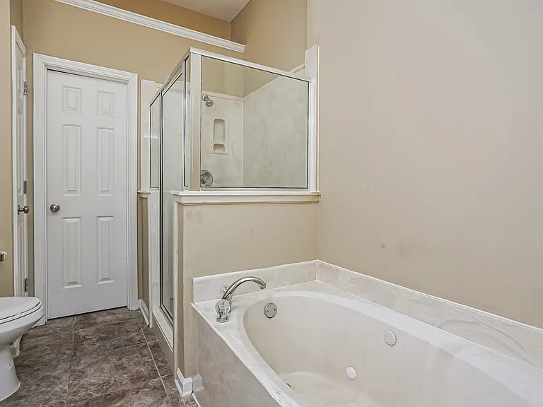 7851 Fallstone Rd — Photo 11