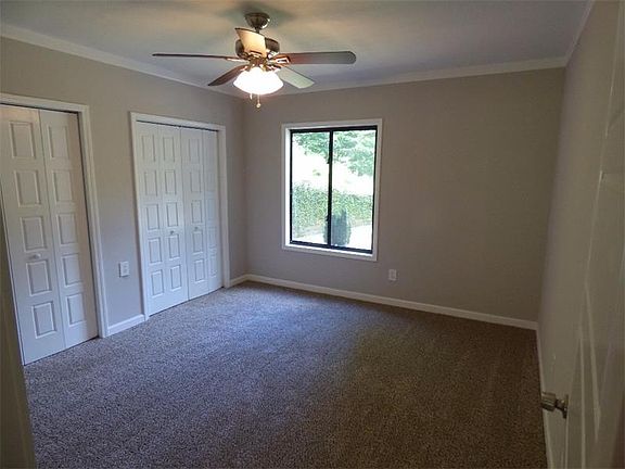4th image of 3721 Northpoint Dr
