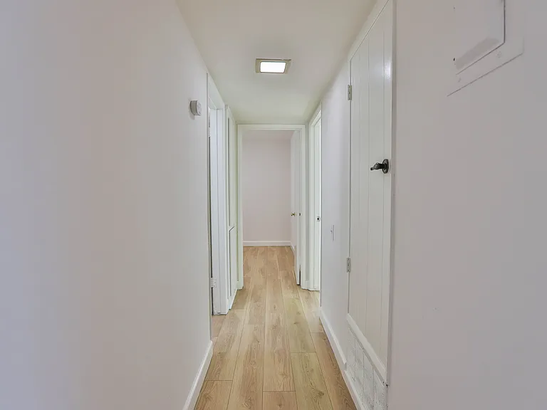 327 W Kelly Ave #B — Photo 17